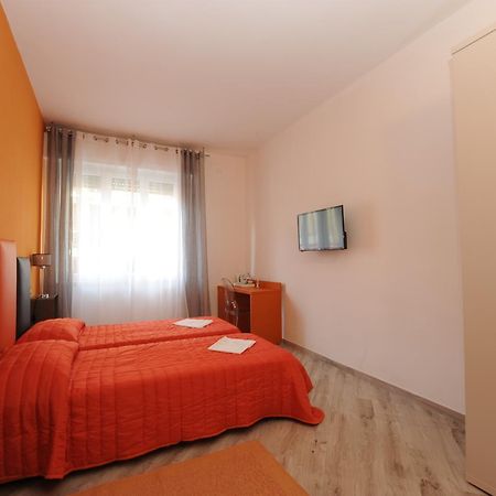 B&B Ariston Pisa Tower Экстерьер фото